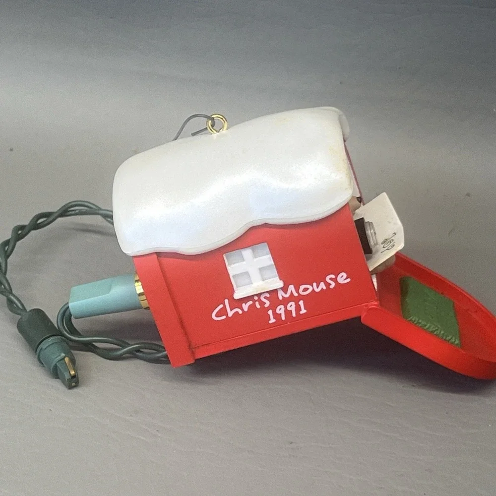 Hallmark Keepsake Chris Mouse Mail 1991 ORNAMENT Magic Light Vintage 90s